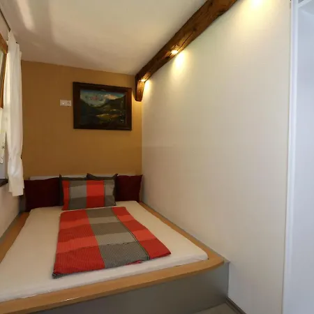 Apartment In Near Spieljochbahn